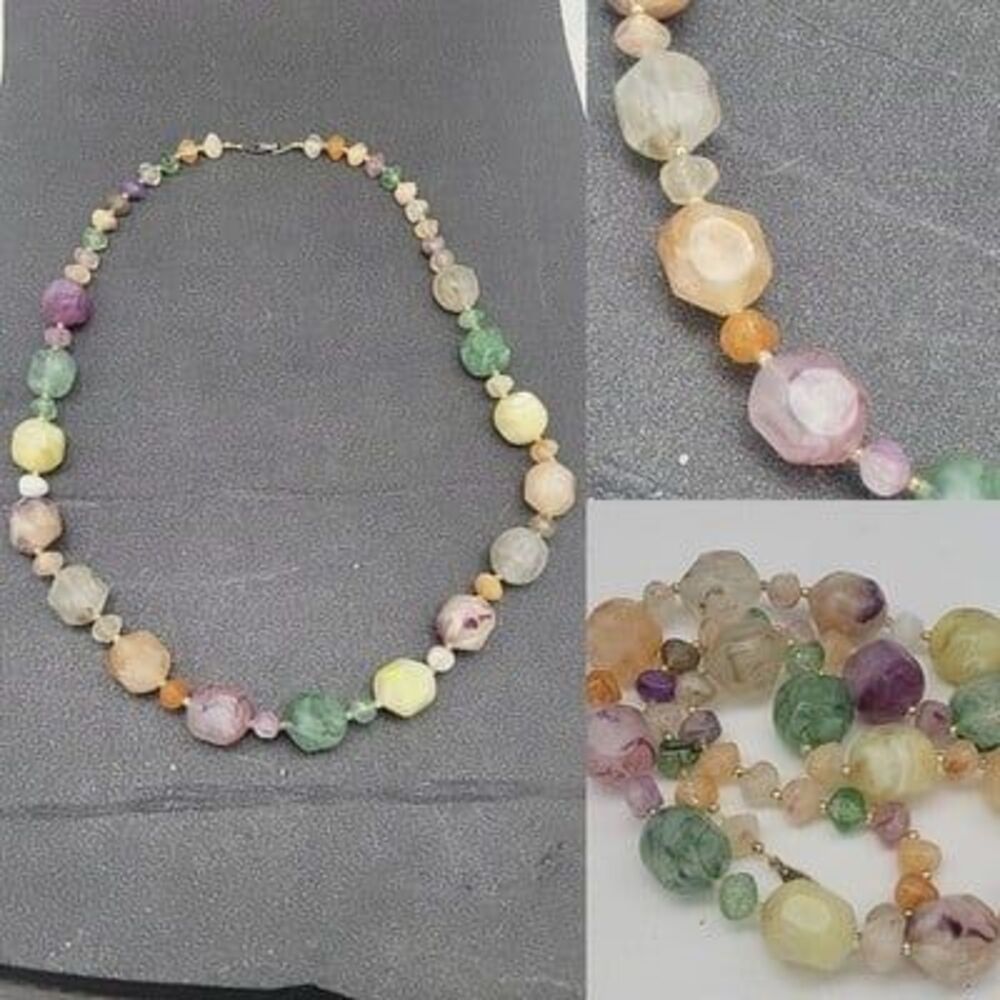Vintage Multi Color Chunky Plastic Lucite Beaded Necklace 30” Marbled Rainbow